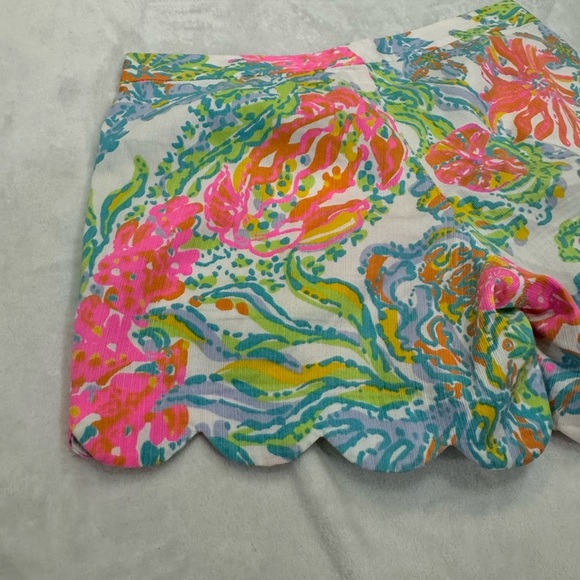 Lily Pulitzer 5" Buttercup Shorts - Picture 8 of 9